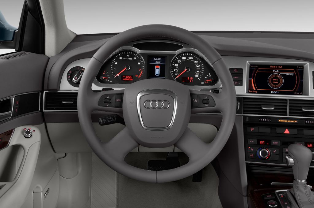 Audi A6 (Baujahr 2010) - 5 Türen Lenkrad