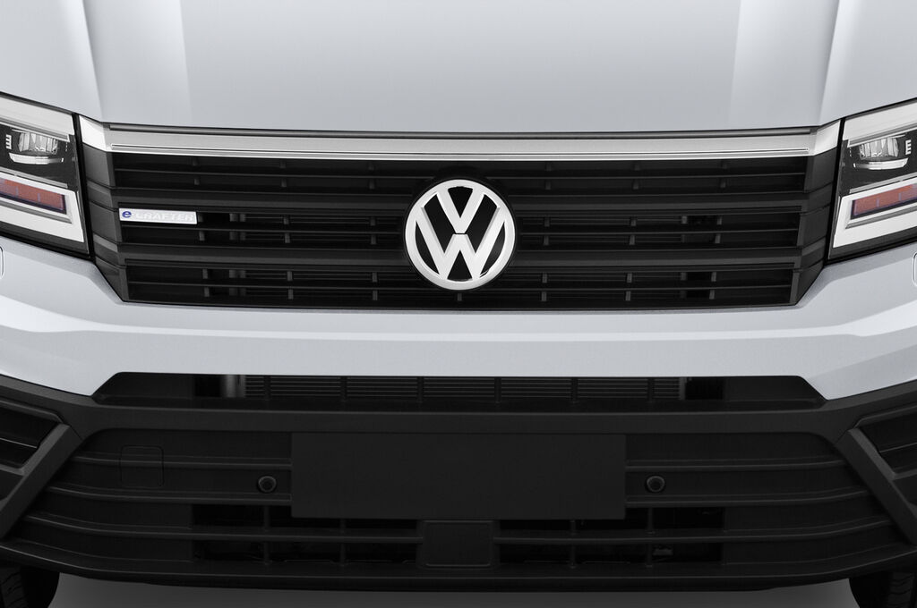 Volkswagen e-Crafter (Baujahr 2020) - 4 Türen Kühlergrill und Scheinwerfer