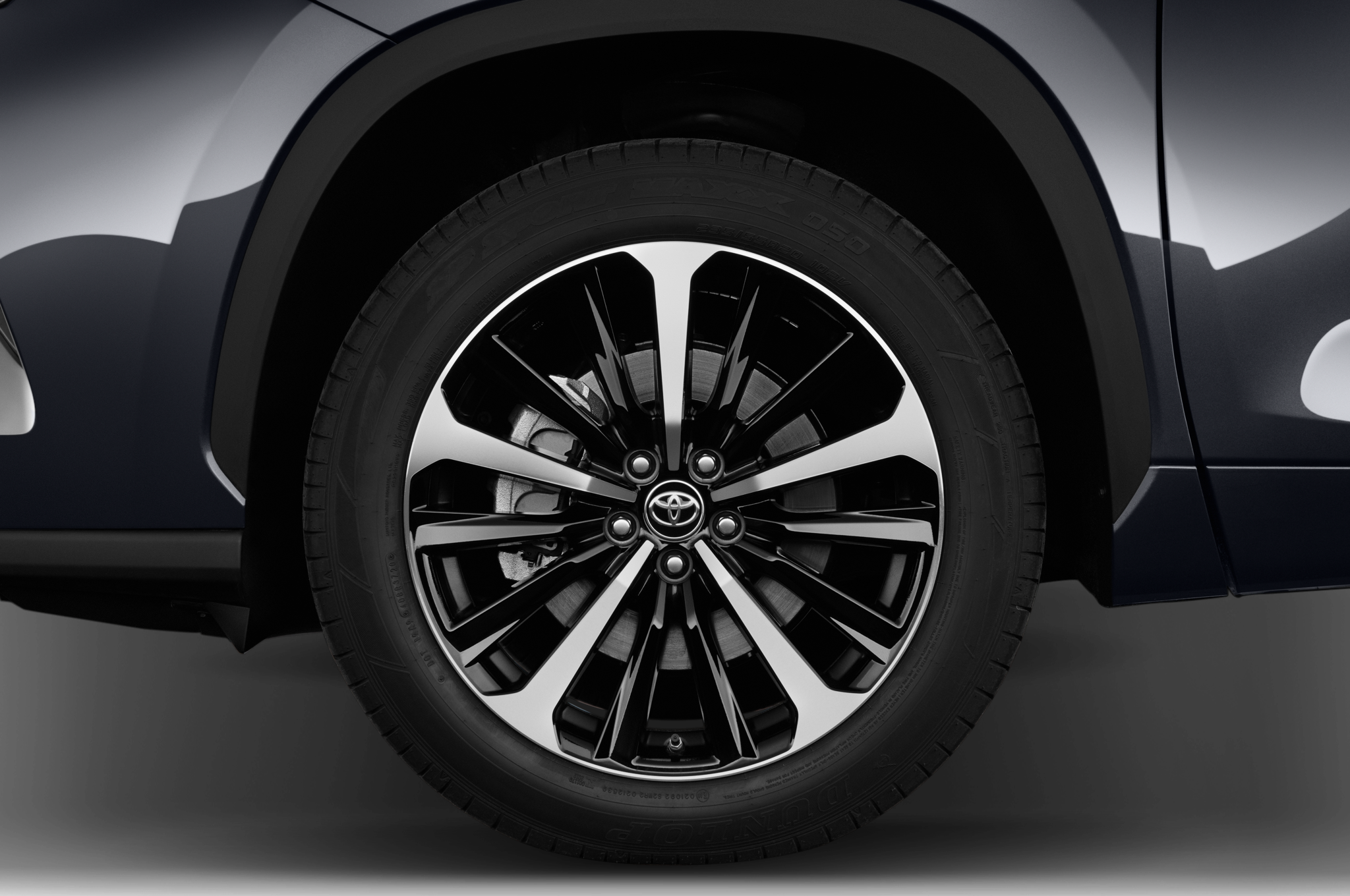 Toyota Highlander (Baujahr 2021) Luxury 5 Türen Reifen und Felge