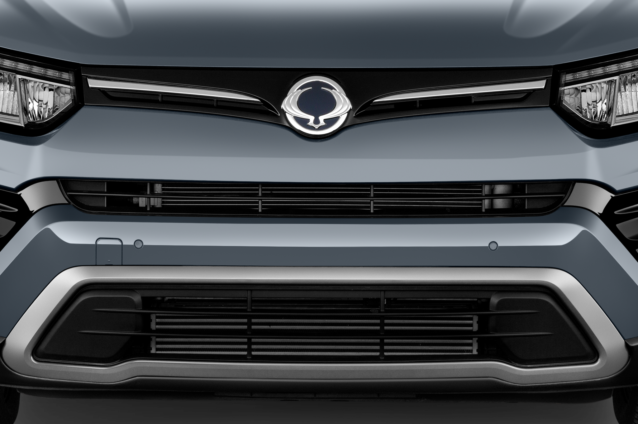 Ssangyong Grand Tivoli (Baujahr 2022) Sapphire 5 Türen Kühlergrill und Scheinwerfer