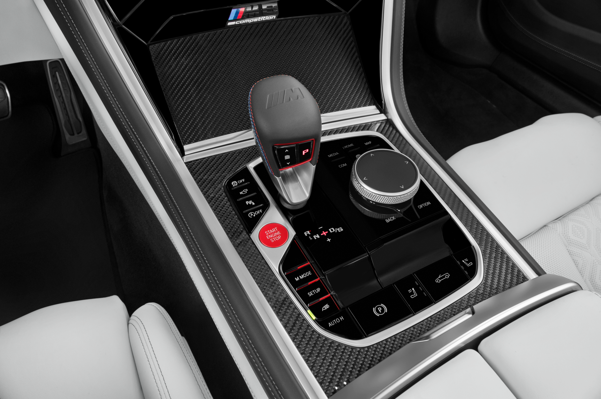 BMW M8 (Baujahr 2021) Competition 2 Türen Schalthebel