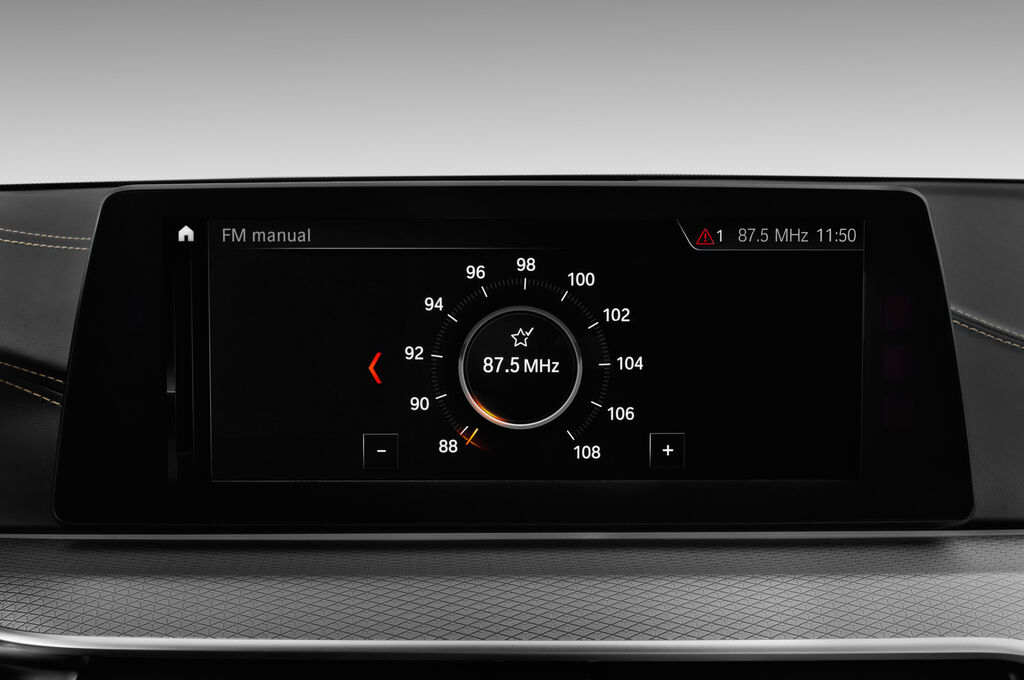 BMW 5 Series (Baujahr 2018) - 4 Türen Radio und Infotainmentsystem