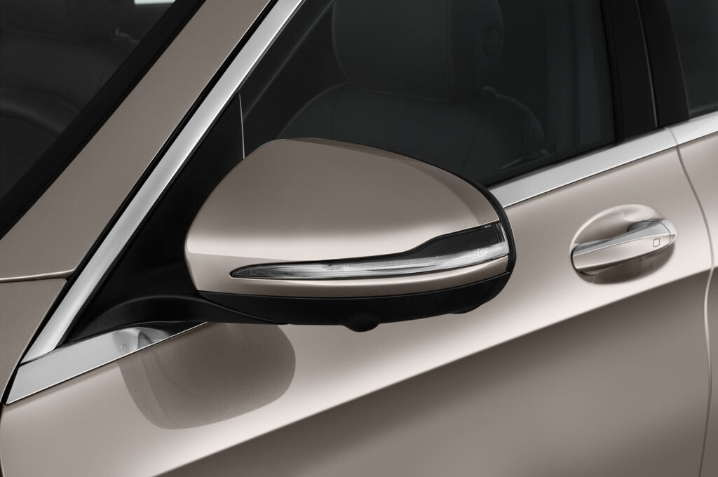 Mercedes C Class (Baujahr 2019) Avantgarde 4 Türen Außenspiegel