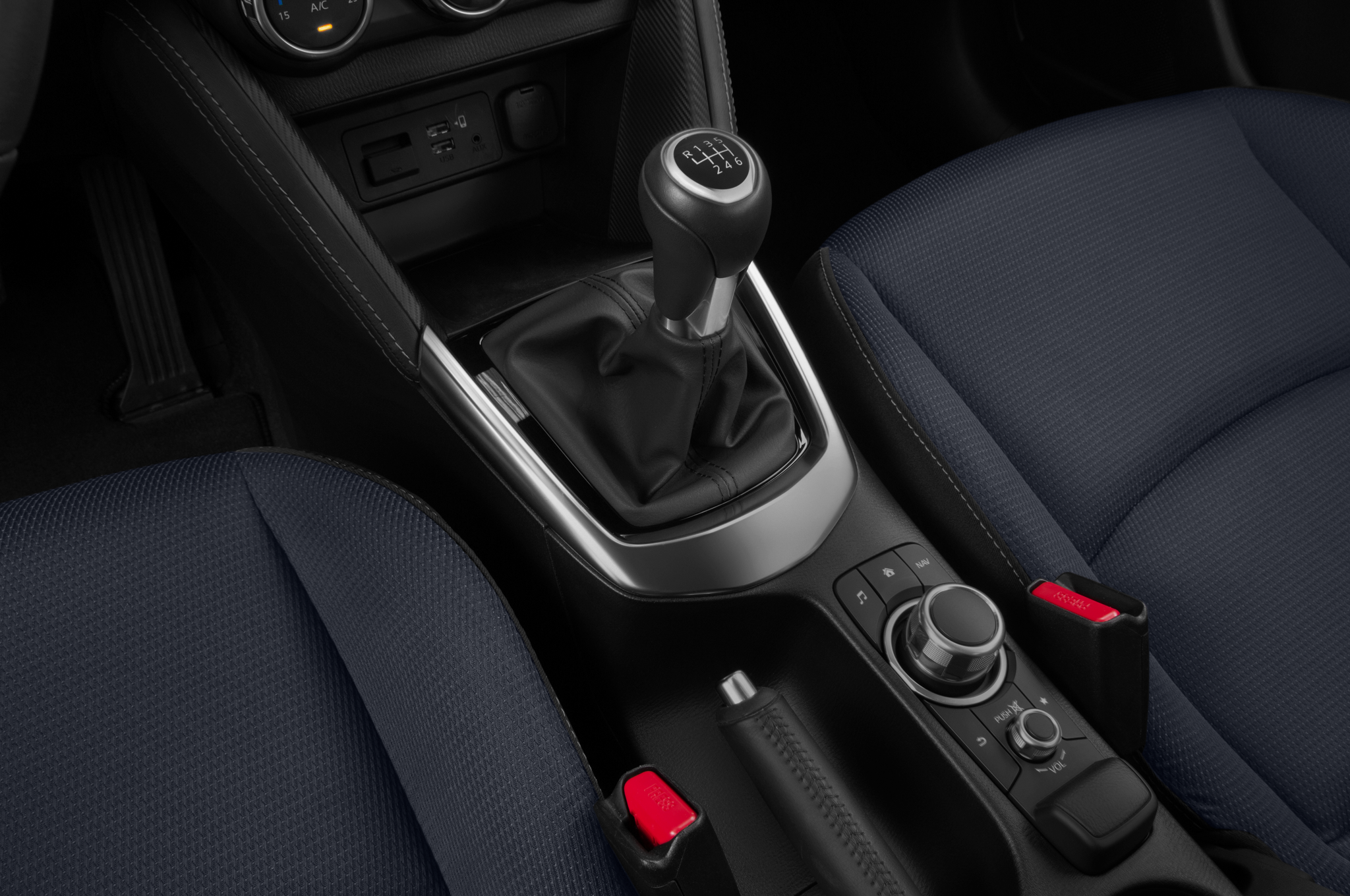 Mazda Mazda2  (Baujahr 2020) Sports-Line 5 Türen Schalthebel