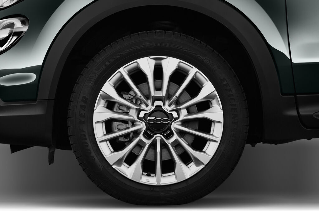 FIAT 500X (Baujahr 2019) City Cross 5 Türen Reifen und Felge