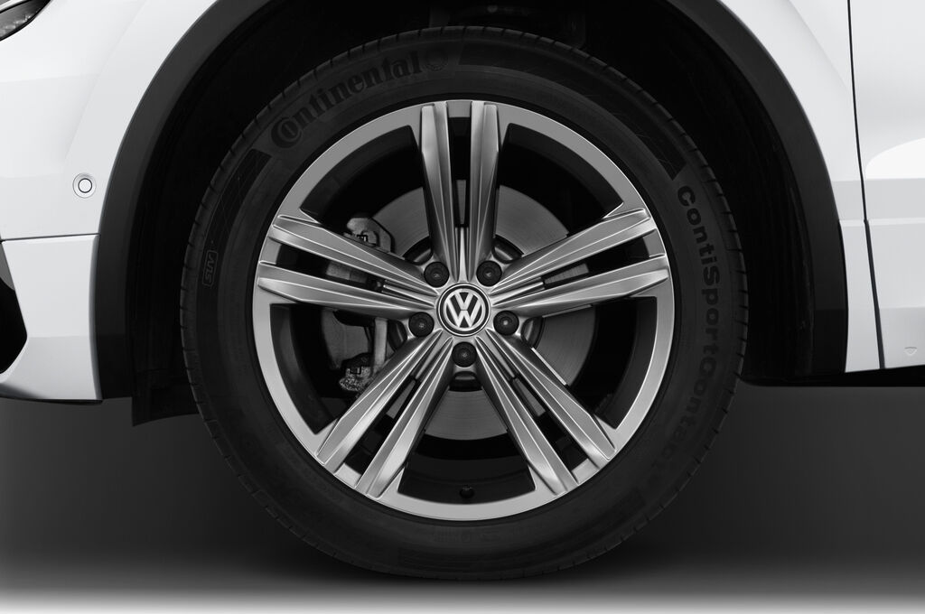 Volkswagen Tiguan (Baujahr 2019) Highline 5 Türen Reifen und Felge