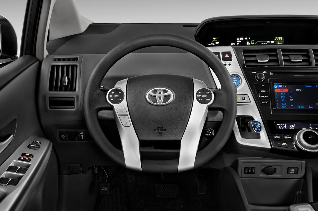 Toyota Prius+ (Baujahr 2011) Life 5 Türen Lenkrad