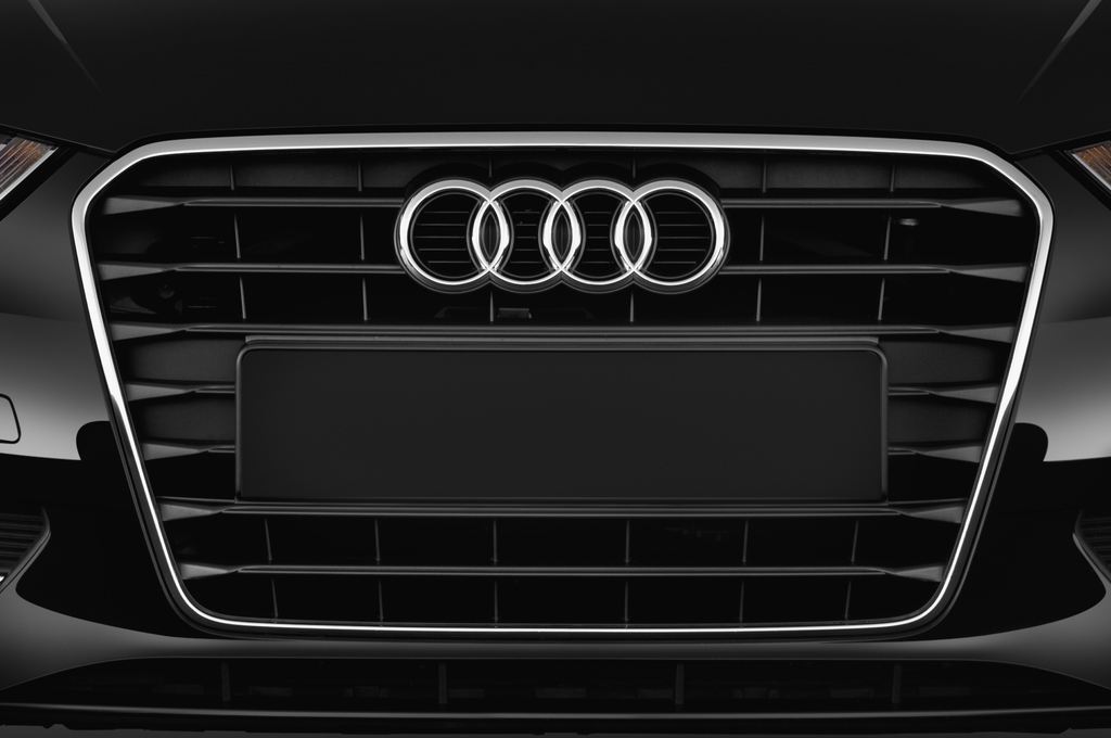 Audi A3 (Baujahr 2013) Ambition 5 Türen Kühlergrill und Scheinwerfer