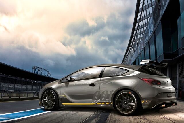 Opel Astra OPC Extreme - Nachschlag für die Rennstrecke 