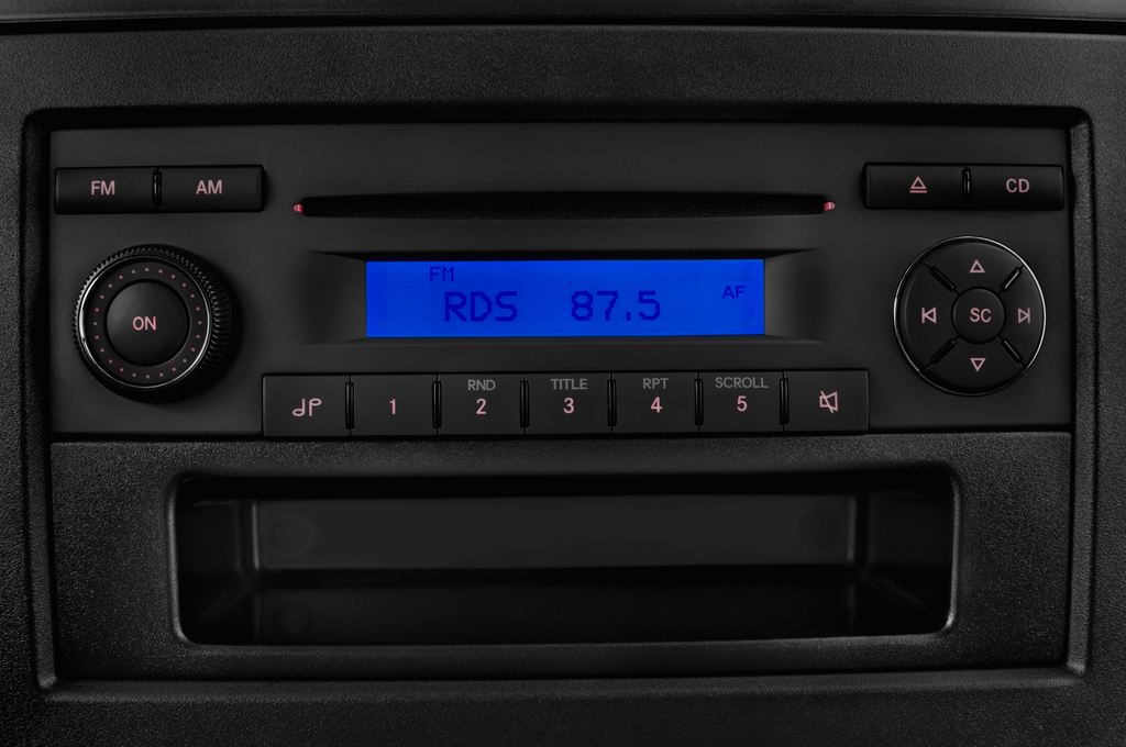 Volkswagen Crafter (Baujahr 2014) L3H2 4 Türen Radio und Infotainmentsystem
