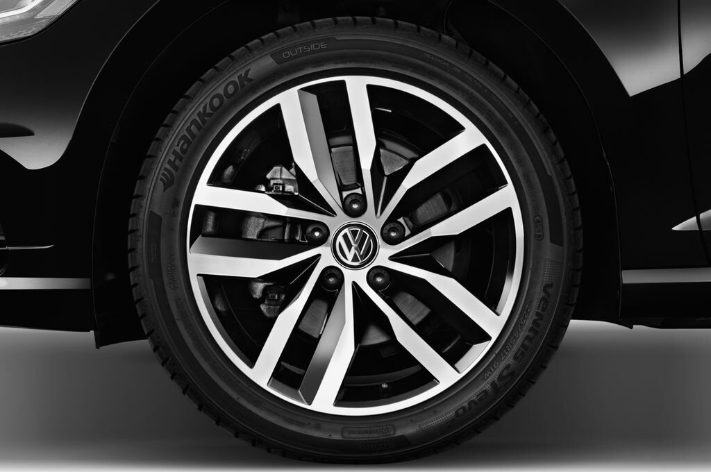 Volkswagen Golf (Baujahr 2017) Comfortline 5 Türen Reifen und Felge