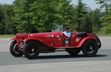 100 Jahre Alfa Romeo - Rotlicht-Vorstoß