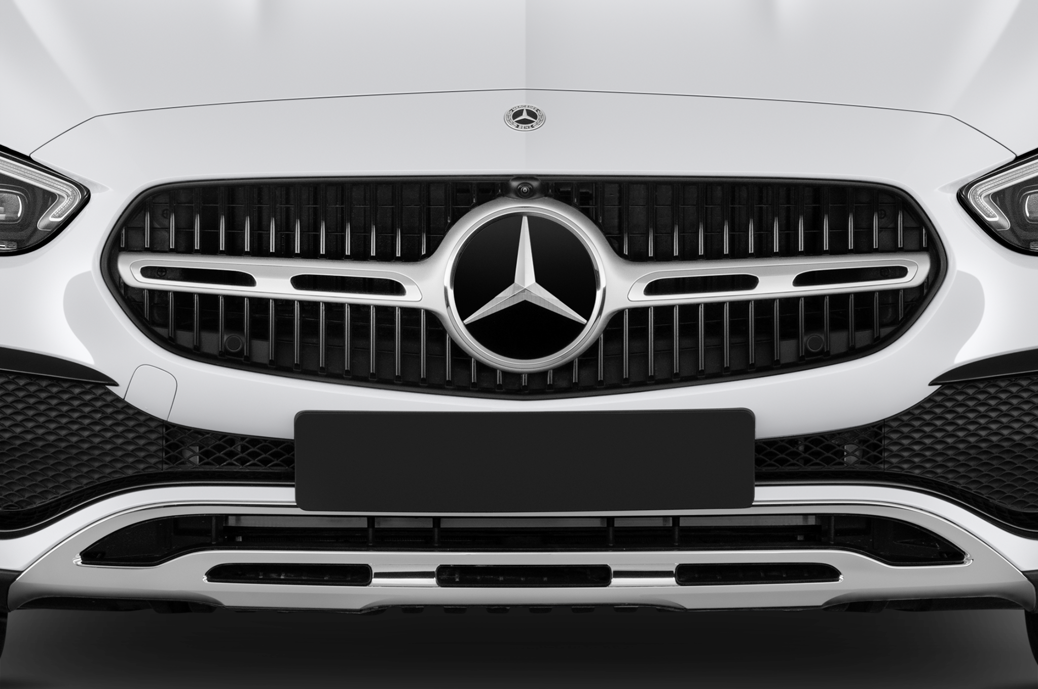 Mercedes C Class (Baujahr 2022) All-Terrain 5 Türen Kühlergrill und Scheinwerfer