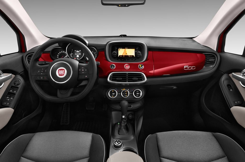 FIAT 500X City Look (Baujahr 2016) Pop Star 5 Türen Cockpit und Innenraum