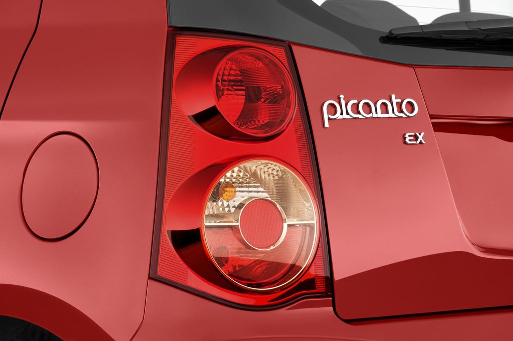 Kia Picanto (Baujahr 2011) Vision 5 Türen Rücklicht