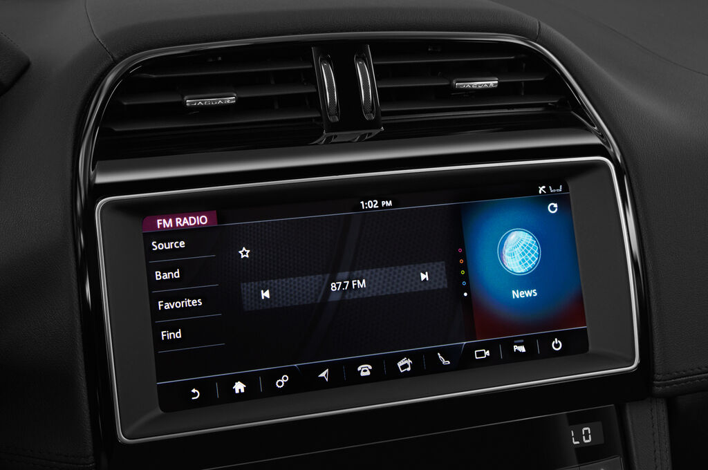 Jaguar F-Pace (Baujahr 2019) Prestige 5 Türen Radio und Infotainmentsystem