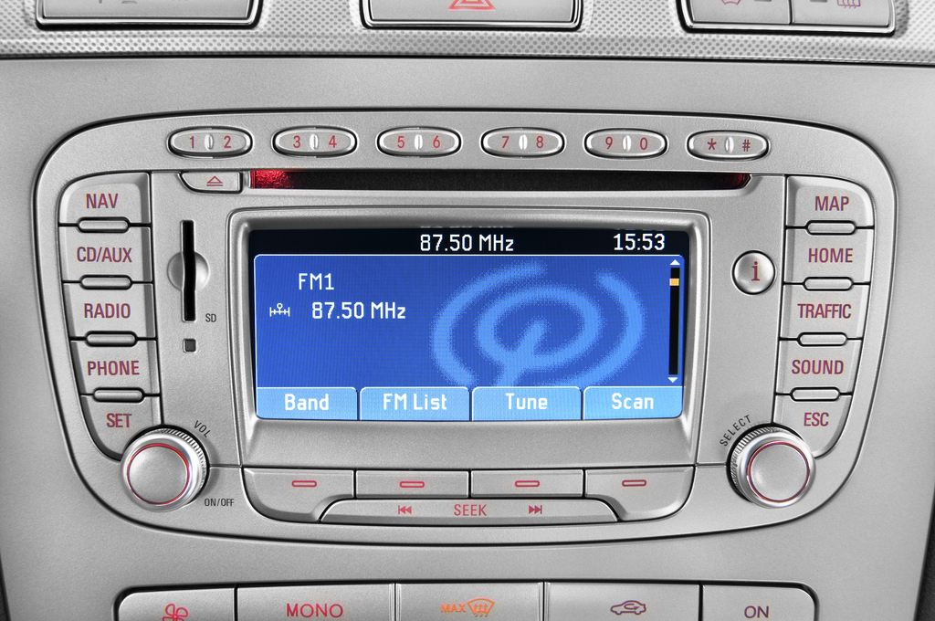 Ford S-Max (Baujahr 2011) Trend 5 Türen Radio und Infotainmentsystem