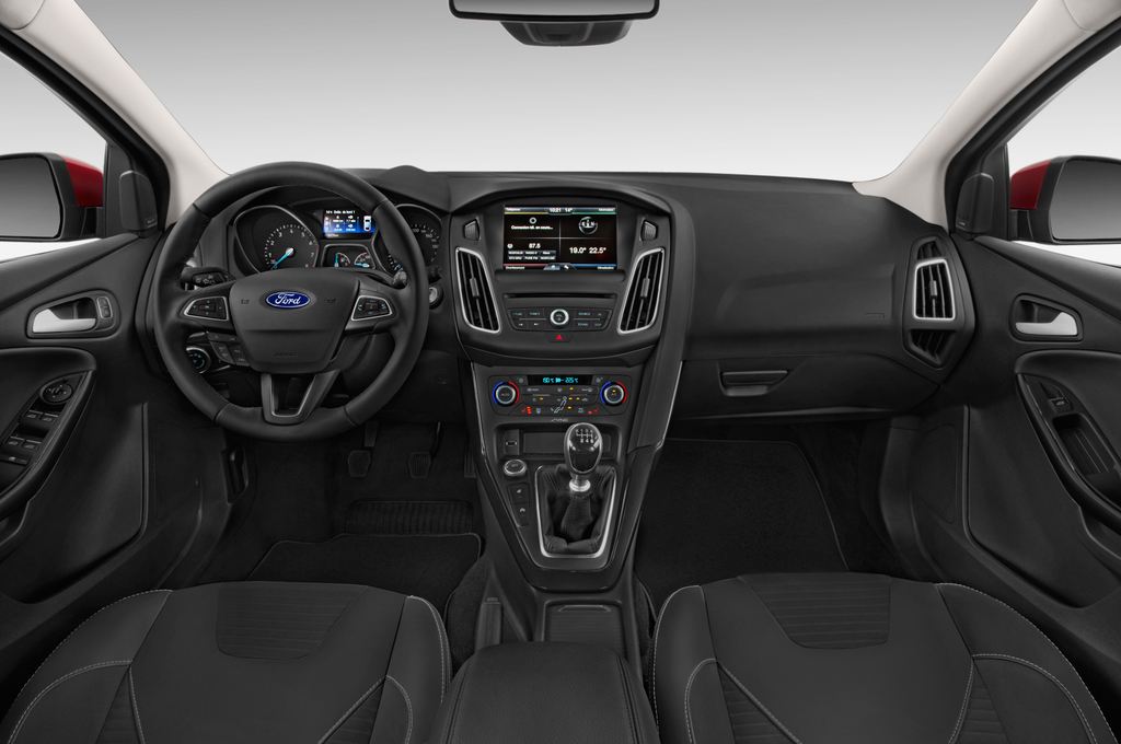 Ford Focus (Baujahr 2015) Titanium 5 Türen Cockpit und Innenraum