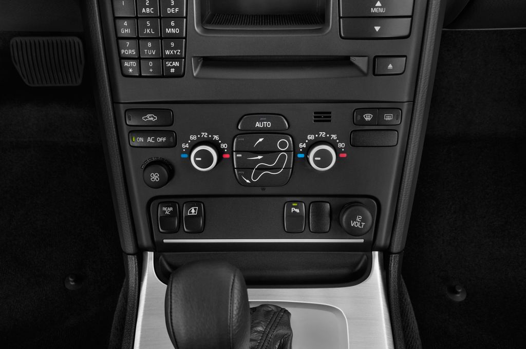 Volvo XC90 (Baujahr 2013) Summum 5 Türen Temperatur und Klimaanlage