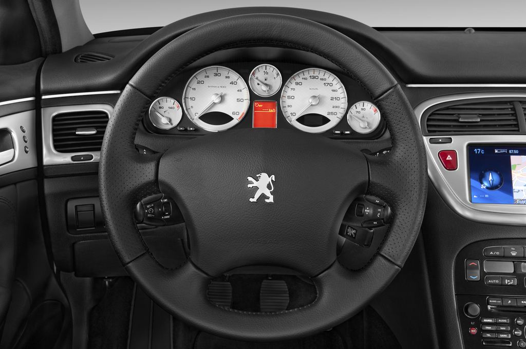 Peugeot 607 (Baujahr 2010) Platinum 4 Türen Lenkrad