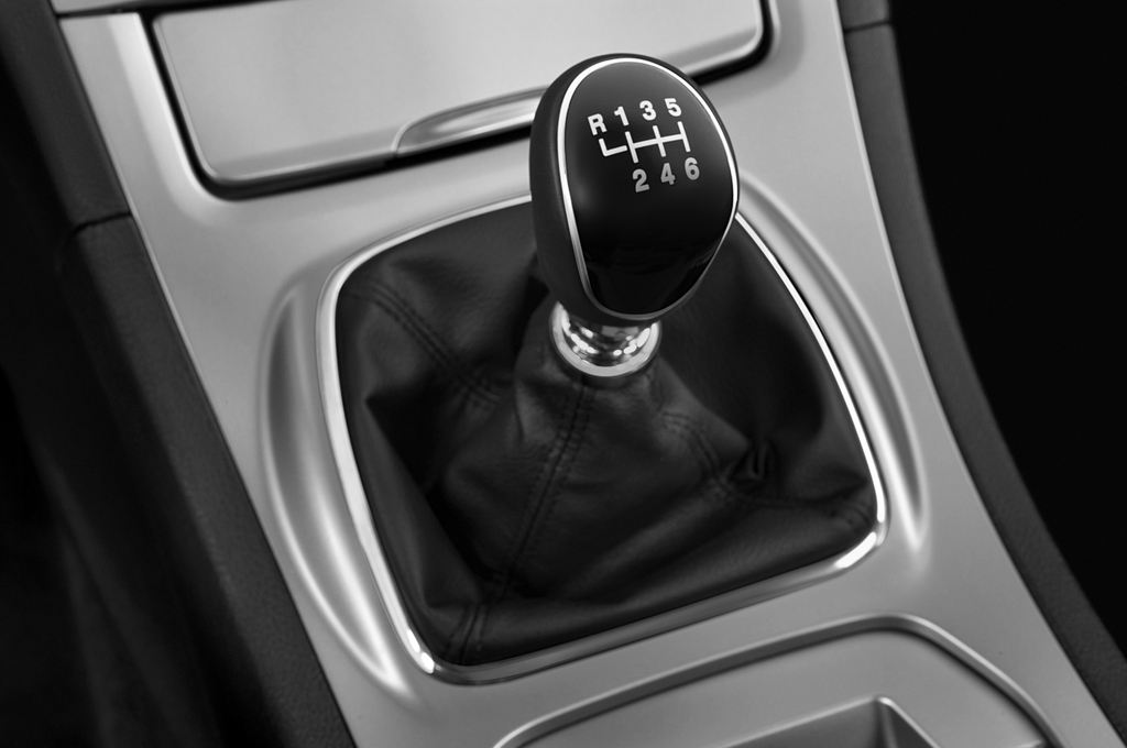 Ford S-Max (Baujahr 2011) Trend 5 Türen Schalthebel