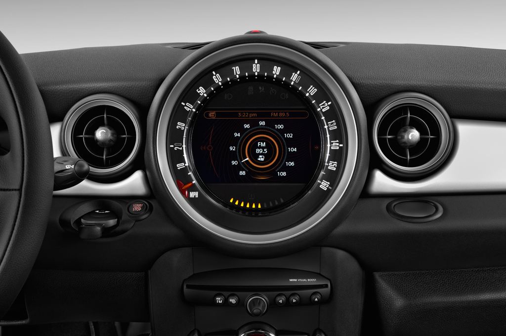 MINI MINI (Baujahr 2015) Cooper 2 Türen Radio und Infotainmentsystem