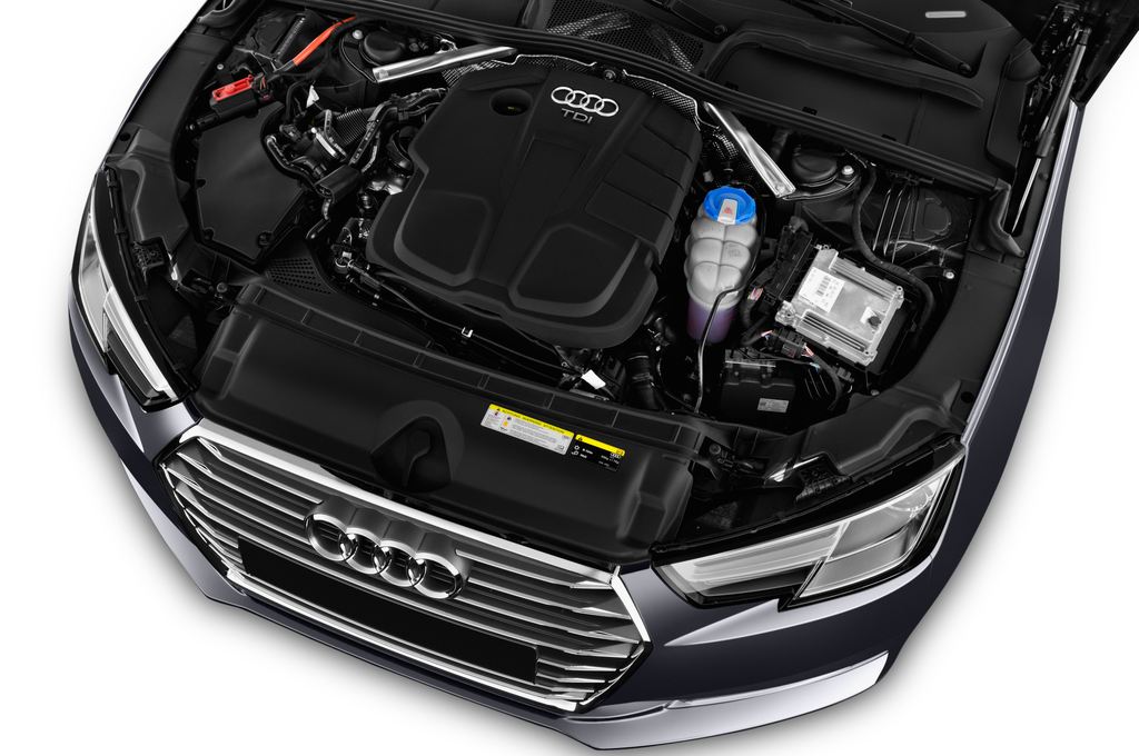 Audi A4 (Baujahr 2017) Sport 4 Türen Motor
