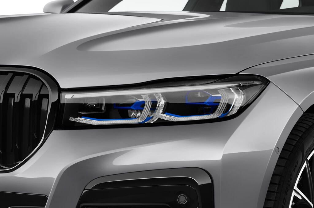 BMW 7 Series (Baujahr 2020) M Sport 4 Türen Scheinwerfer