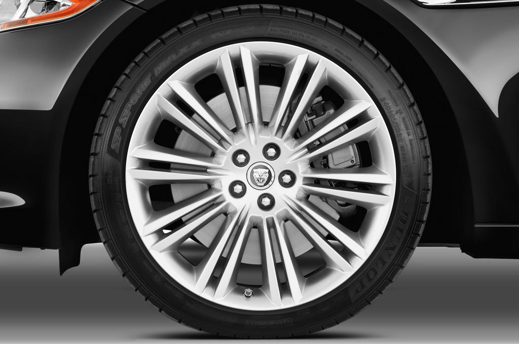 Jaguar XJ (Baujahr 2012) Supersport 4 Türen Reifen und Felge