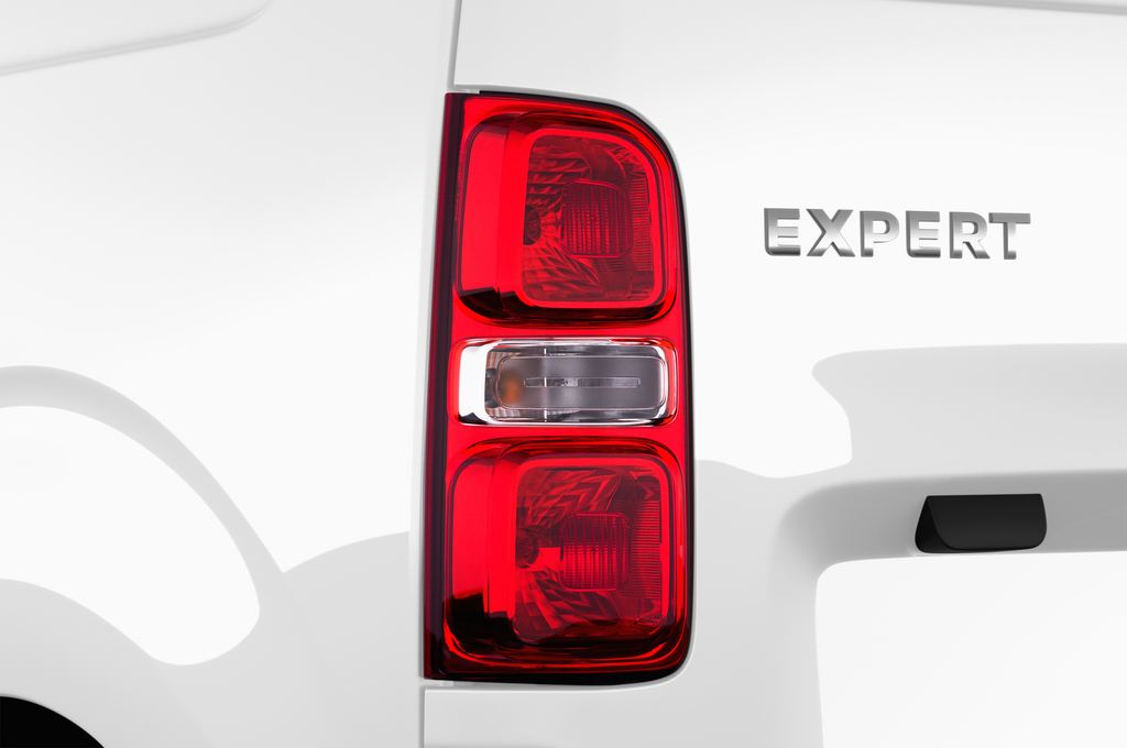 Peugeot Expert (Baujahr 2017) Premium 4 Türen Rücklicht