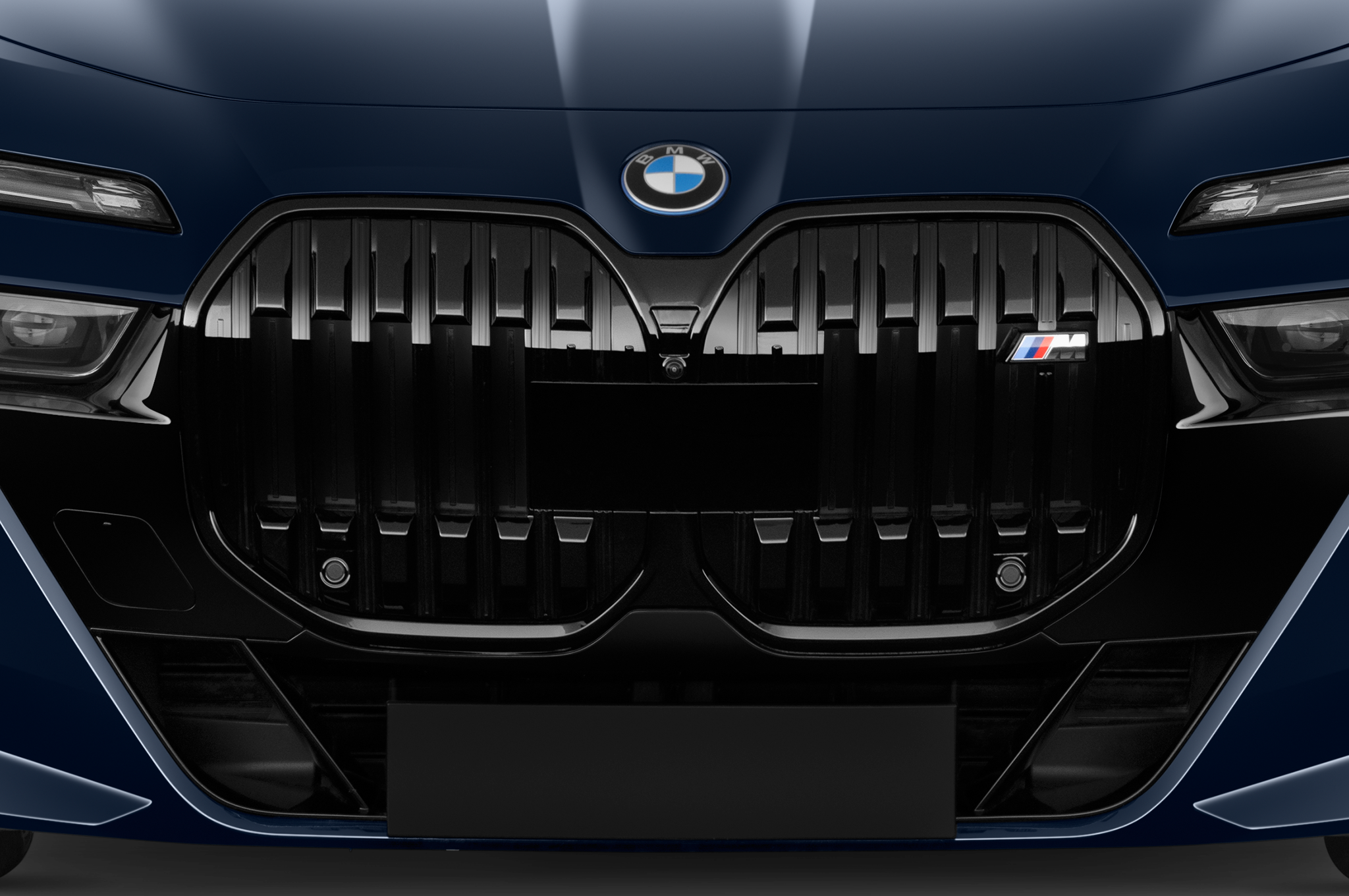 BMW 7 Series Plug-in Hybrid (Baujahr 2024) M760e xDrive 4 Türen Kühlergrill und Scheinwerfer