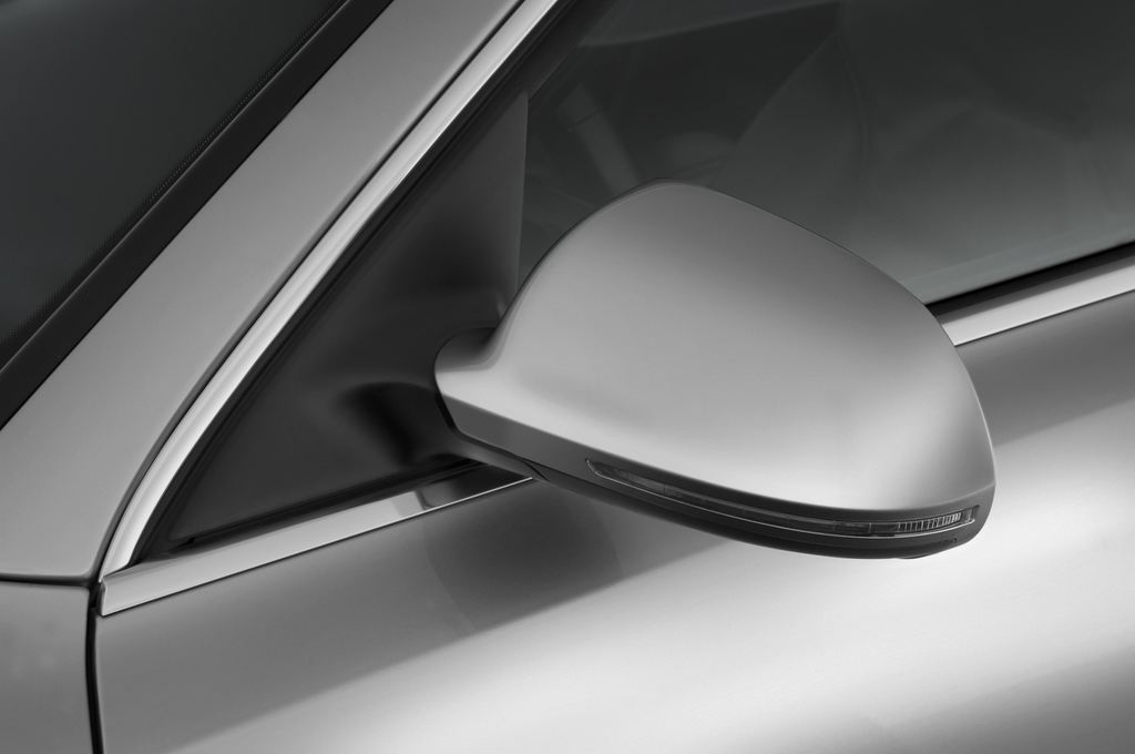 Audi A8 L (Baujahr 2010) - 4 Türen Außenspiegel