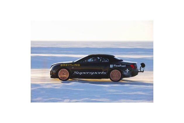 Heißester Bentley bricht Geschwindigkeitsweltrekord auf kaltem Eis