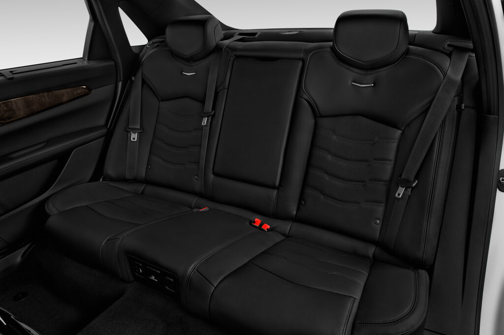 Cadillac CT6 (Baujahr 2019) Luxury 4 Türen Rücksitze