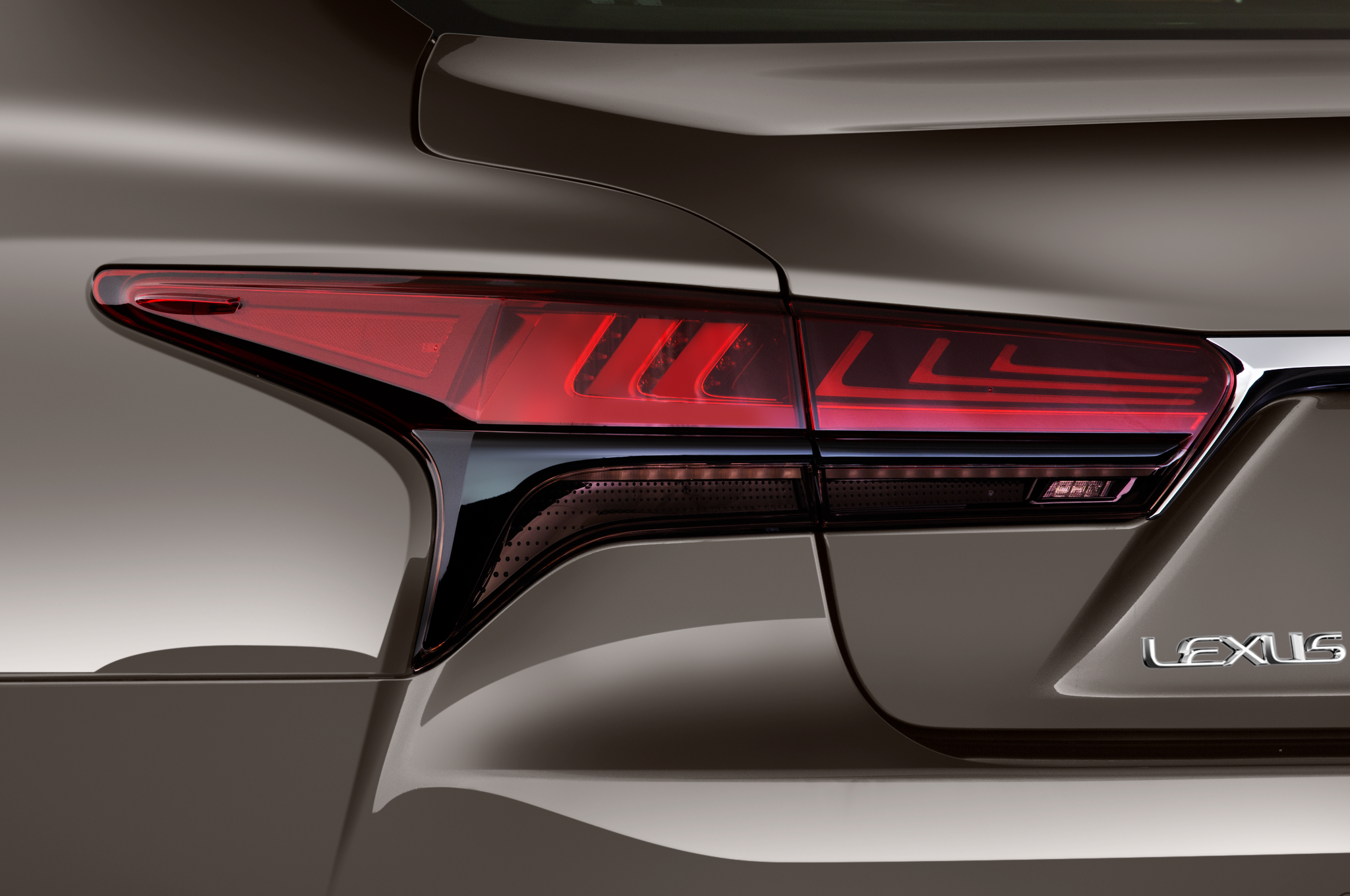 Lexus LS (Baujahr 2022) Base 500h 4 Türen Rücklicht