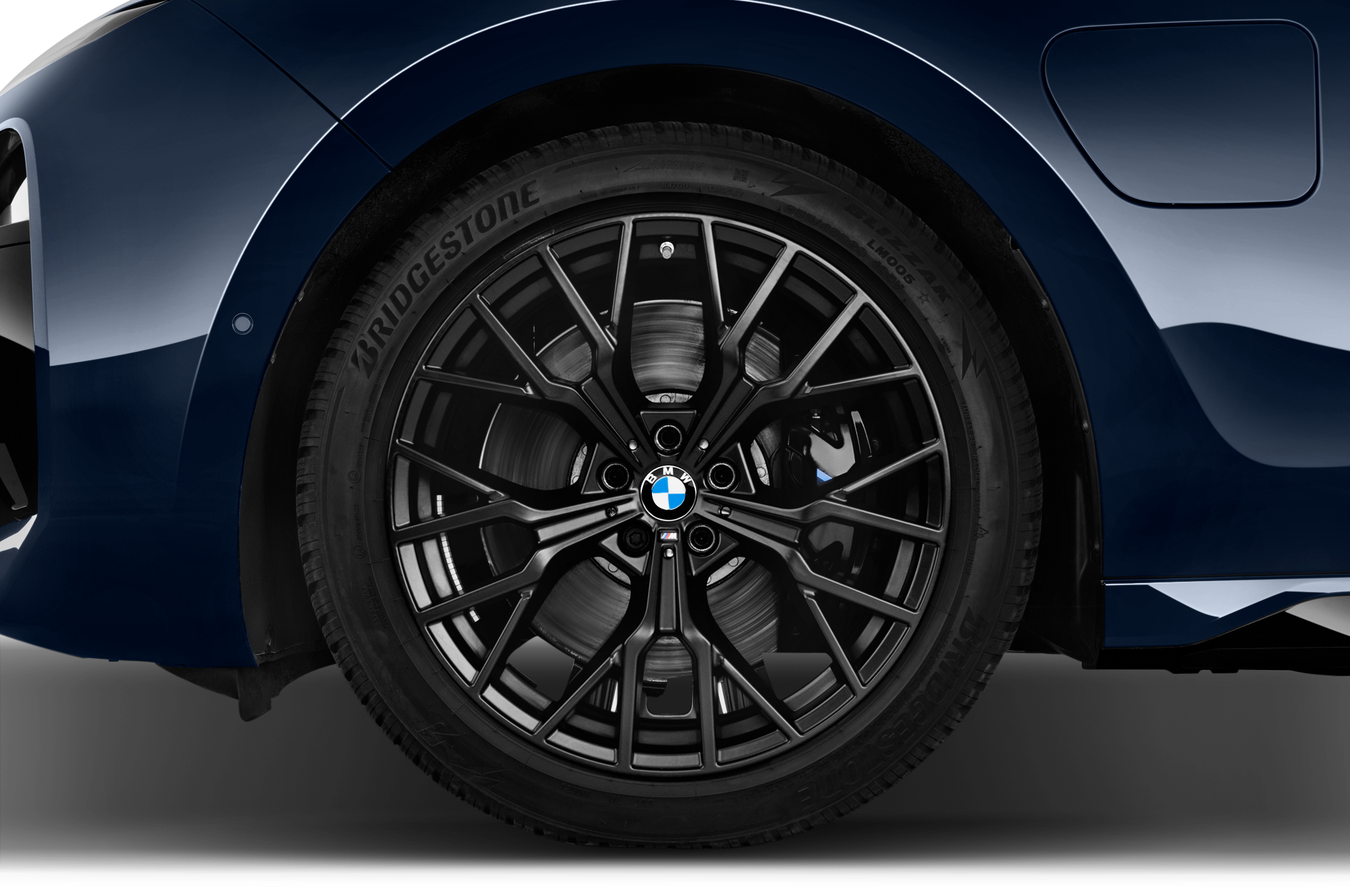 BMW 7 Series Plug-in Hybrid (Baujahr 2024) M760e xDrive 4 Türen Reifen und Felge