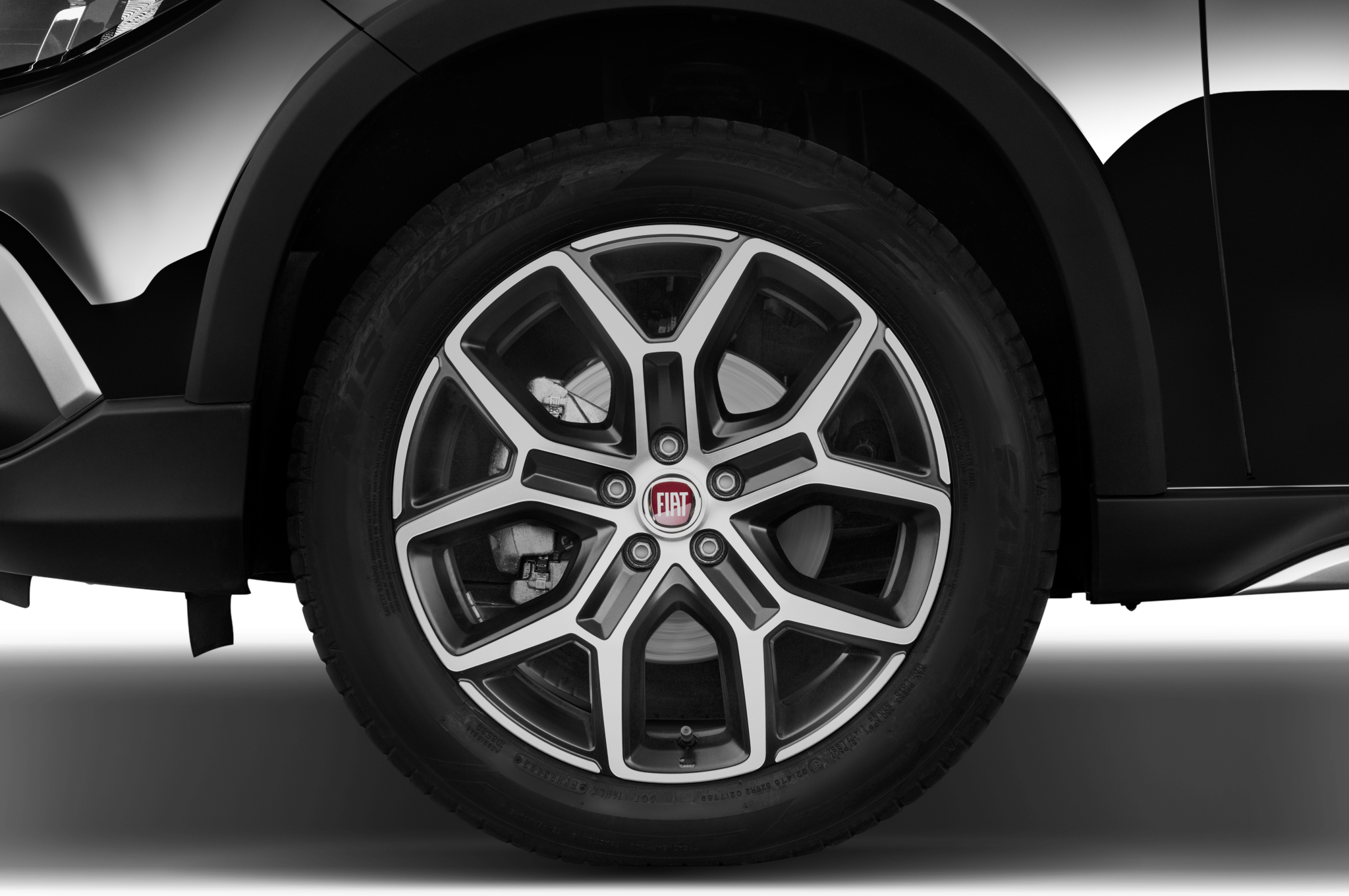 FIAT Tipo Kombi (Baujahr 2023) Cross 5 Türen Reifen und Felge
