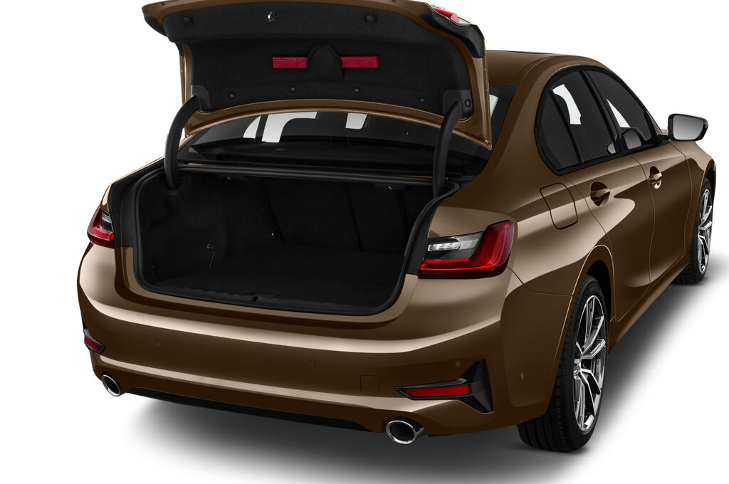 BMW 3 Series (Baujahr 2019) Sport Line PHEV 4 Türen Kofferraum