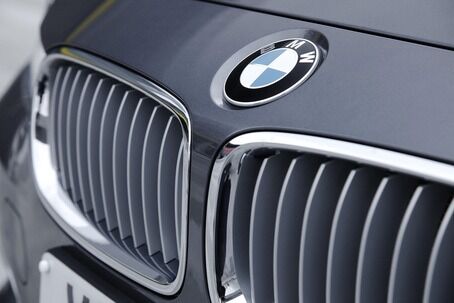 Durch neue Materialien wird der Siebener BMW 180 Kilogramm leichter