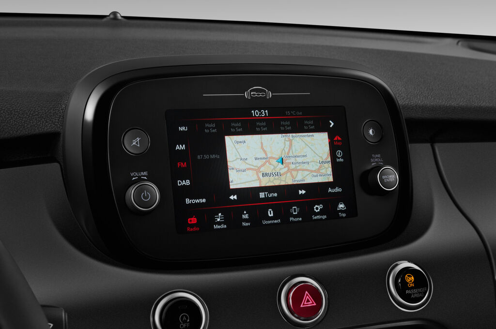 FIAT 500X (Baujahr 2019) Cross 5 Türen Radio und Infotainmentsystem