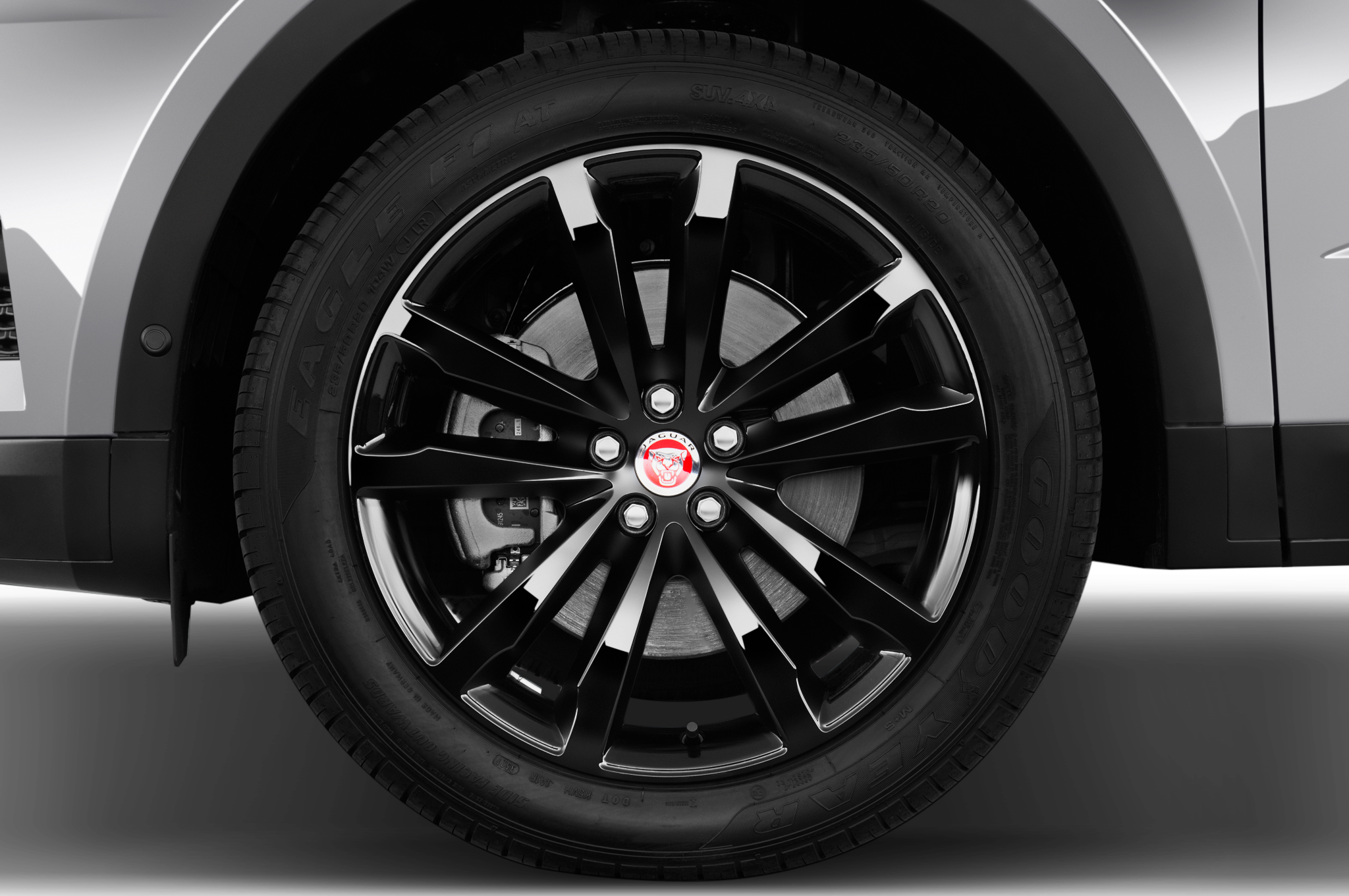 Jaguar E-Pace (Baujahr 2022) SE 5 Türen Reifen und Felge