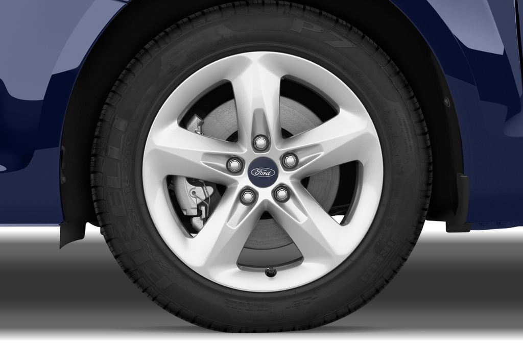 Ford Focus (Baujahr 2009) Trend 2 Türen Reifen und Felge