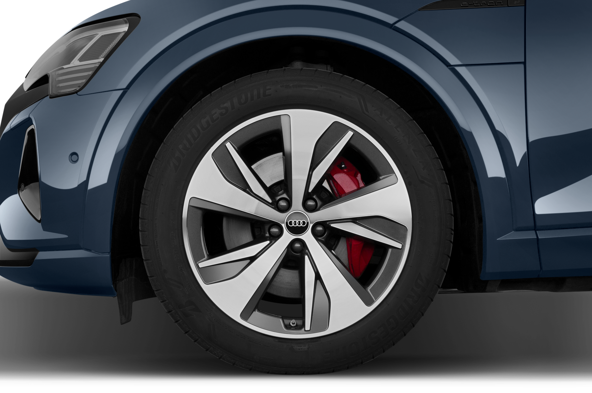 Audi Q8 e-tron (Baujahr 2023) Advanced 5 Türen Reifen und Felge