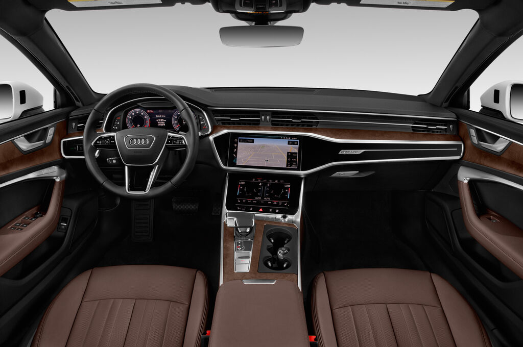 Audi A6 (Baujahr 2019) - 4 Türen Cockpit und Innenraum