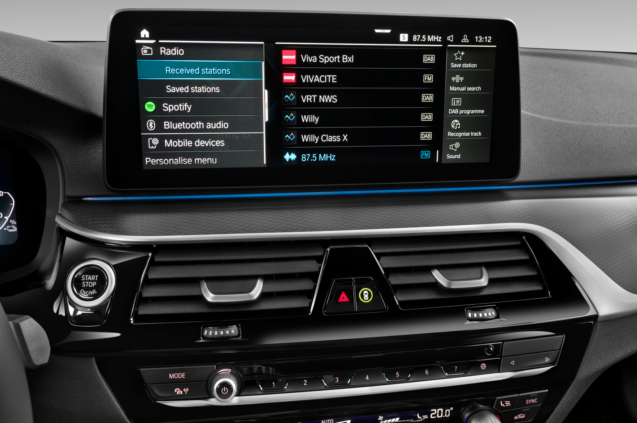 BMW 5 Series Touring Plug-in Hybride (Baujahr 2023) M-Sport 5 Türen Radio und Infotainmentsystem