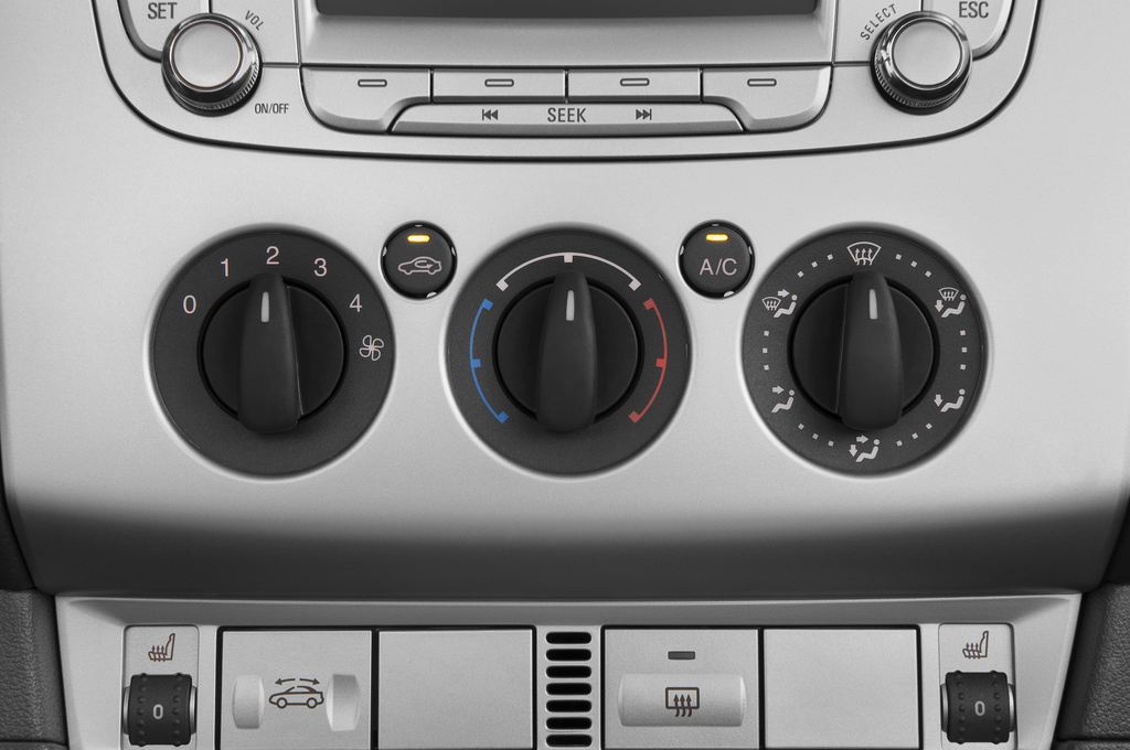 Ford Focus (Baujahr 2009) Trend 2 Türen Temperatur und Klimaanlage