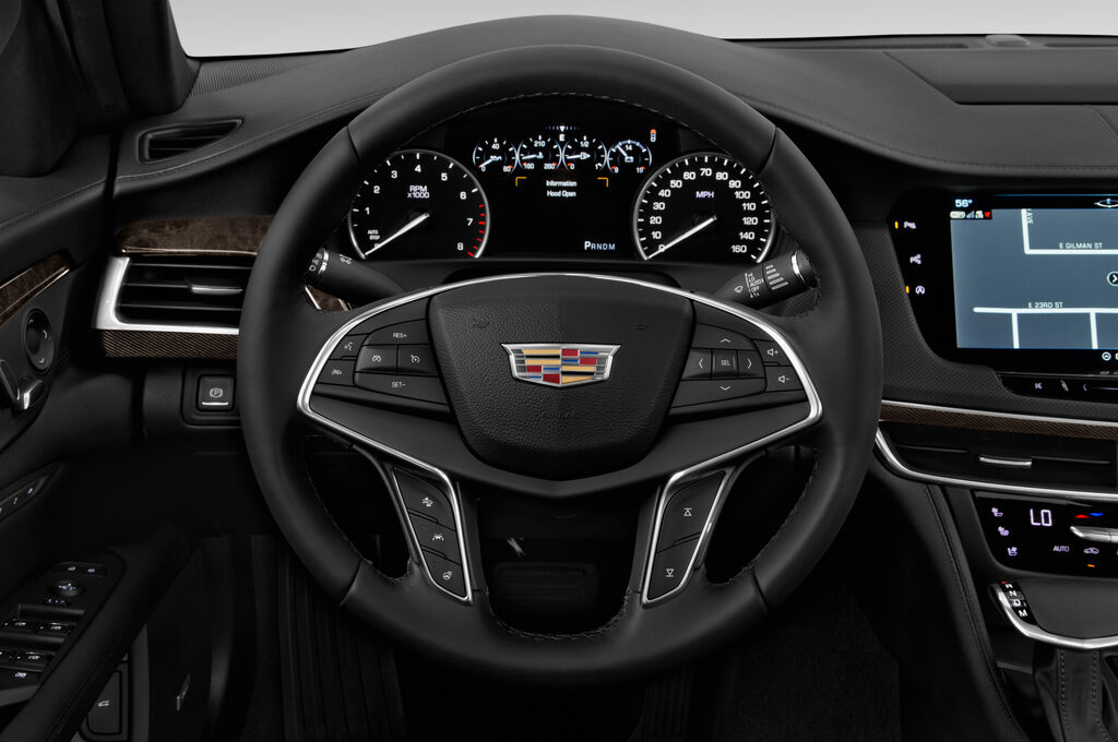 Cadillac CT6 (Baujahr 2019) Luxury 4 Türen Lenkrad