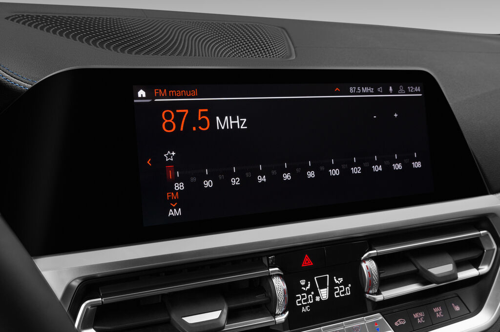 BMW 3 Series (Baujahr 2019) M Sport 4 Türen Radio und Infotainmentsystem