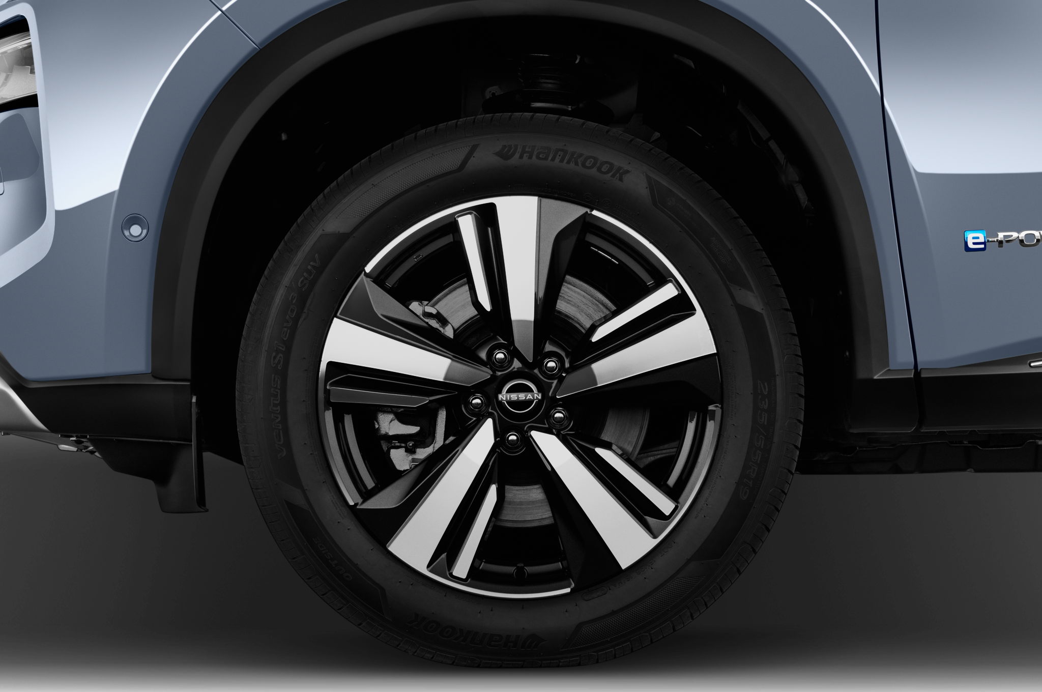 Nissan X-Trail (Baujahr 2023) e-Power Tekna 5 Türen Reifen und Felge