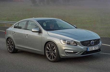 Volvo S60 T5 - Vier statt fünf Volvo S60 T5 - Vier statt fünf